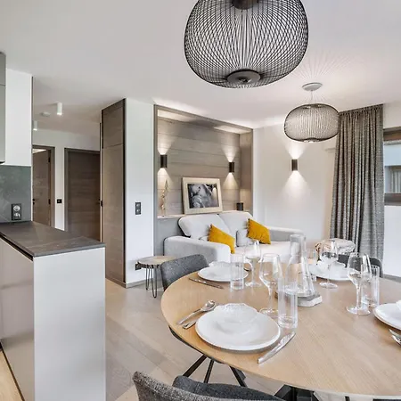 Moderne, Proche Des Pistes Avec 2 Chambres, Wi-fi Et Parking A Le Praz - Fr-1-568-50 *