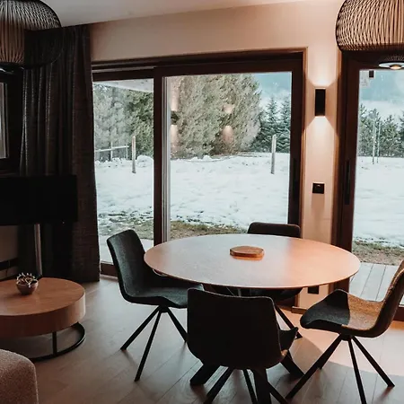 Des Cerisiers - Luxe Et Parking A Le Praz Courchevel